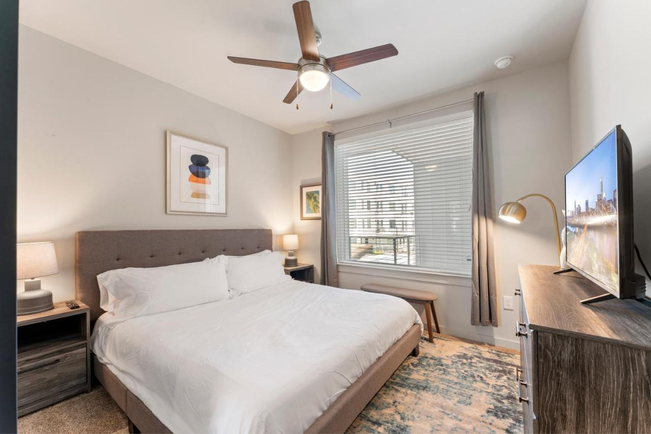 Luxury Central Apts - Free Parking, Gym, Fast Wifi Leilighet Austin Eksteriør bilde